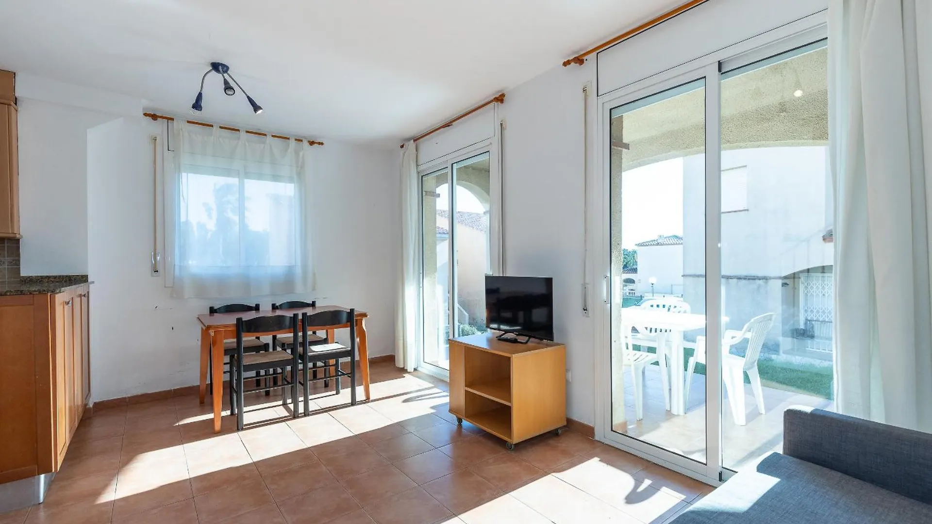 Rentalmar Brisas Miami Playa